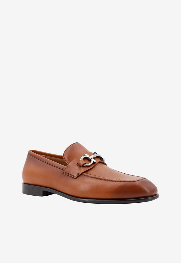 Gancini Plaque Leather Loafers